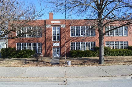 Carver school Front